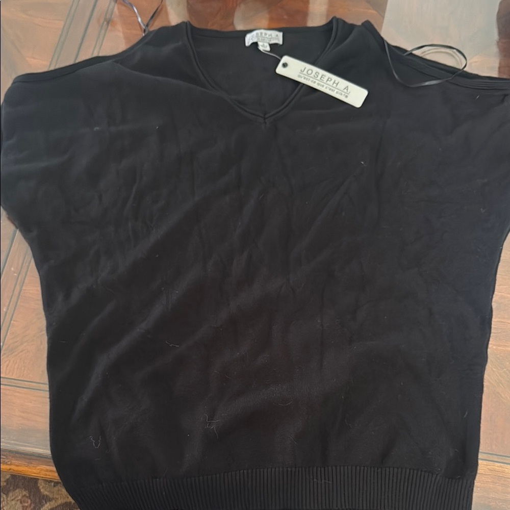 Cold shoulder top
